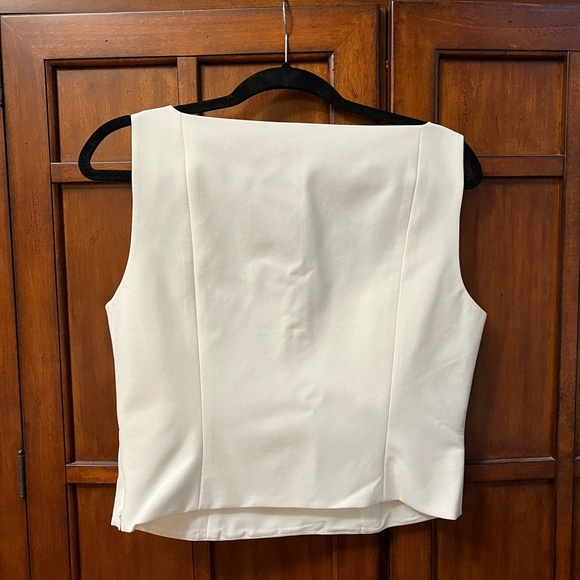 BWT✨ Club Monaco Sleek fitted top - Picture 4 of 5